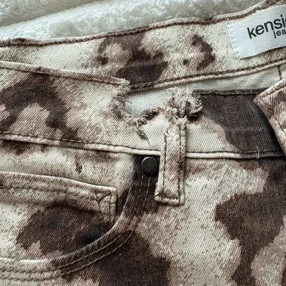 kensie Cream and Brown Cow-Print Straight Leg Jeans - Picture 3 of 3